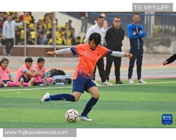 球星子女走进绿茵场足球梦想传承与挑战 球星子女走进绿茵场足球梦想传承与挑战