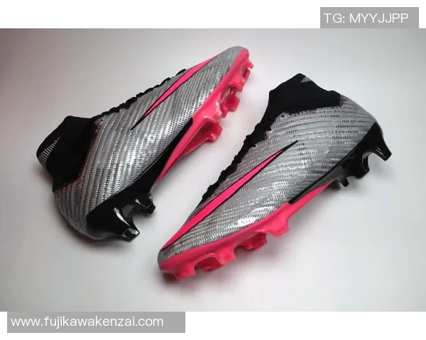 穿耐克GT足球鞋的球星们展现锋利球技引领赛场潮流 穿耐克GT足球鞋的球星们展现锋利球技引领赛场潮流